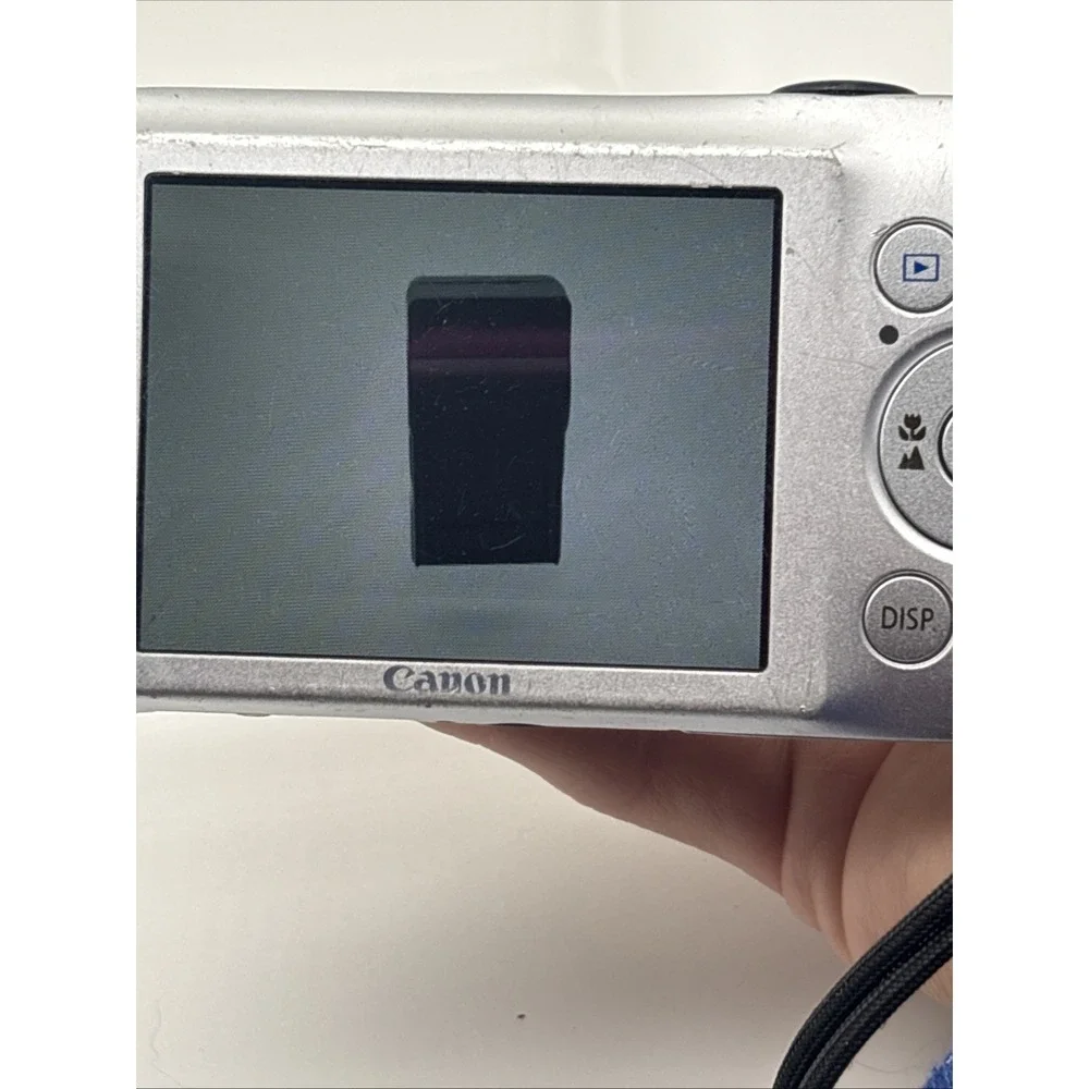 Canon PowerShot SD1300 IS 12.1MP Digital Camera Bundle Battery Charger SD Tested
